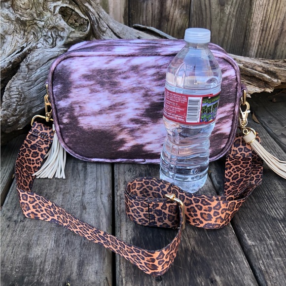 NEW FAUX COWHIDE COW CROSSBODY CELL PHONE CAMERA BAG PURSE LEOPARD STRAP TASSEL - Picture 3 of 6